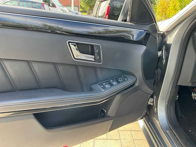 2012 mercedes e200cdi amg personenauto - afbeelding 11 van  42
