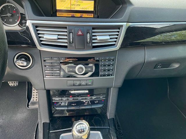 2012 mercedes e200cdi amg personenauto - afbeelding 16 van  42