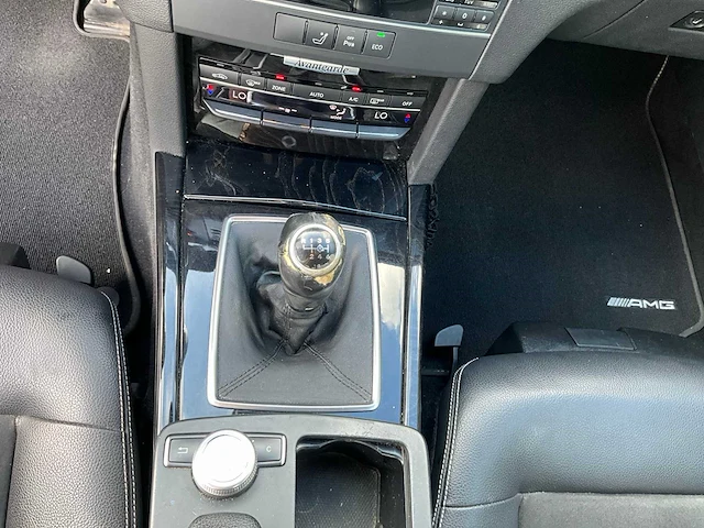 2012 mercedes e200cdi amg personenauto - afbeelding 18 van  42