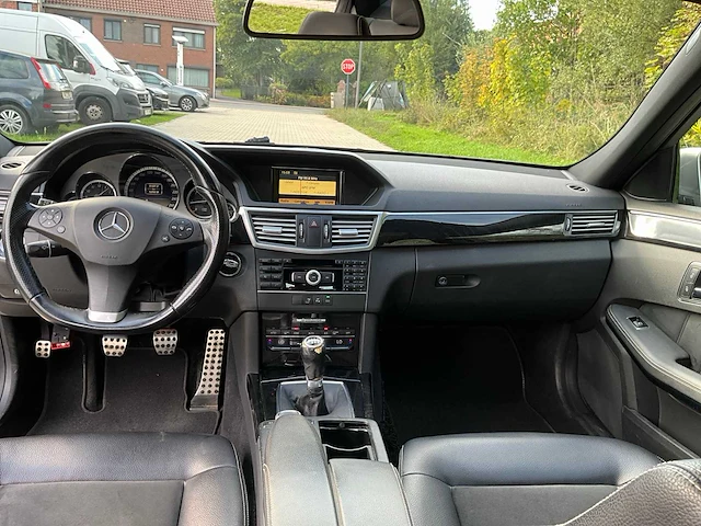 2012 mercedes e200cdi amg personenauto - afbeelding 22 van  42