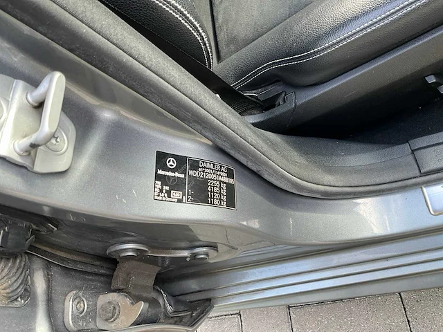 2012 mercedes e200cdi amg personenauto - afbeelding 30 van  42