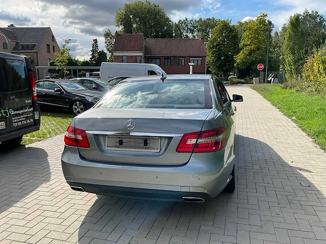 2012 mercedes e200cdi amg personenauto - afbeelding 38 van  42