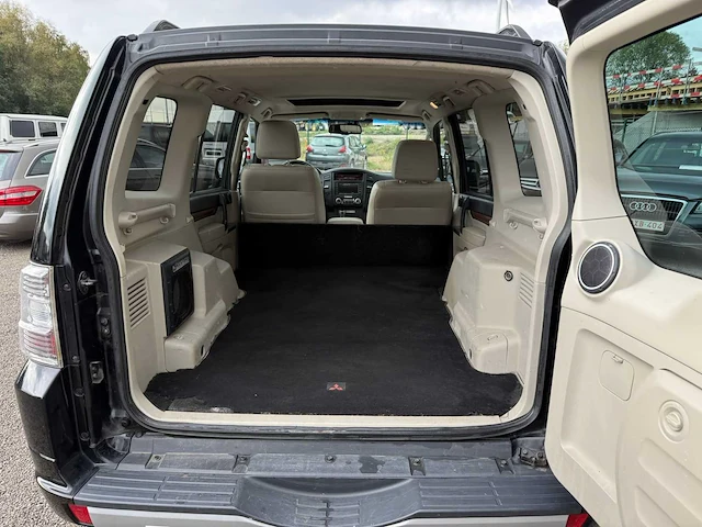 2012 mitsubishi pajero 30th anniversary - afbeelding 19 van  38