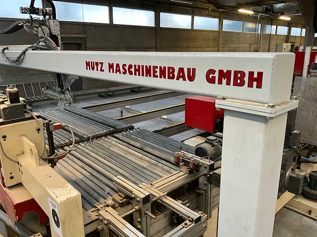 2012 mutz afstapelrobot smalle stukken- houtbewerking - houtbewerkingsmachines - afbeelding 3 van  10
