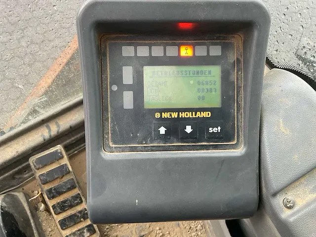 2012 new holland we150 banden graafmachine - afbeelding 26 van  46