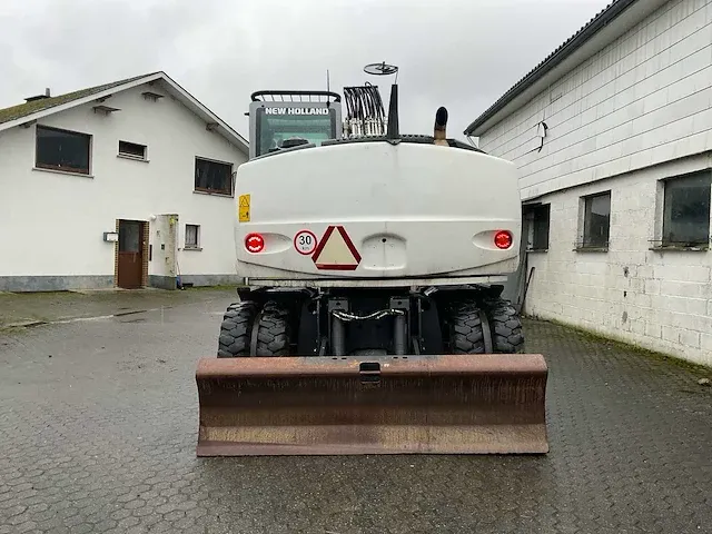 2012 new holland we150 banden graafmachine - afbeelding 45 van  46