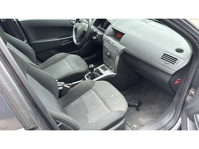 2012 opel astra personenauto - afbeelding 17 van  35