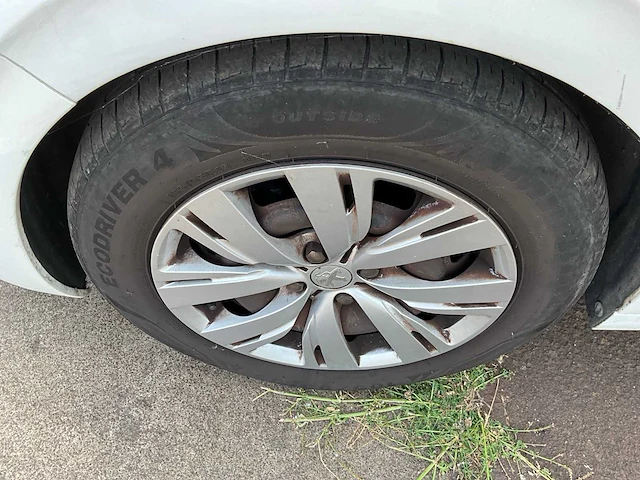 2012 peugeot 208 personenauto - afbeelding 14 van  27