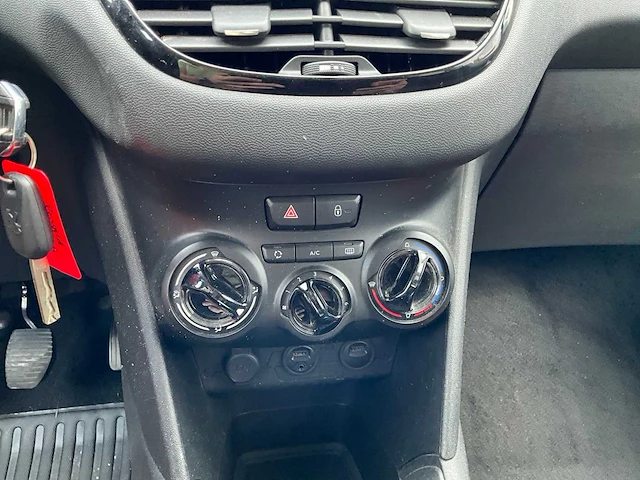 2012 peugeot 208 personenauto - afbeelding 21 van  27