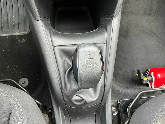 2012 peugeot 208 personenauto - afbeelding 22 van  27