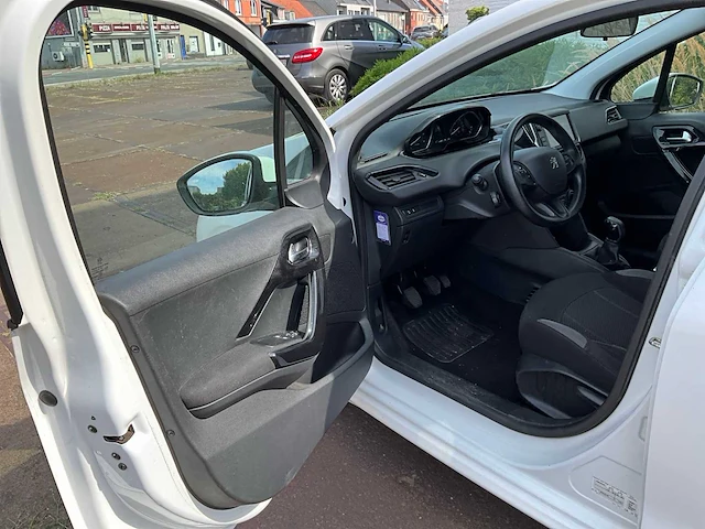 2012 peugeot 208 personenauto - afbeelding 9 van  27