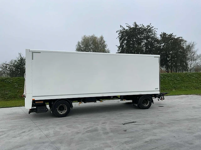 2012 rac10.10n - renders gesloten aanhangwagen met laadbrug - afbeelding 30 van  35