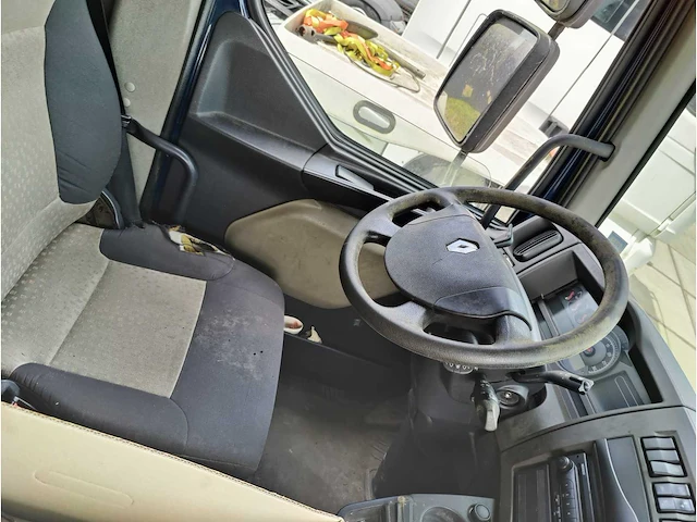 2012 renault 270.18 midlum vrachtwagen - afbeelding 17 van  31
