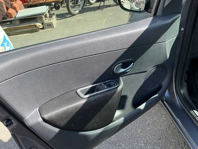 2012 renault clio - afbeelding 2 van  65