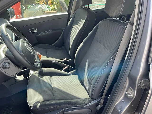 2012 renault clio - afbeelding 5 van  65