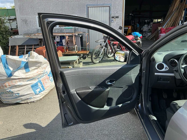 2012 renault clio - afbeelding 65 van  65