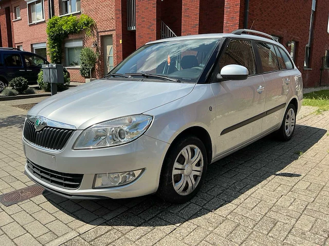 2012 skoda fabia - afbeelding 1 van  63
