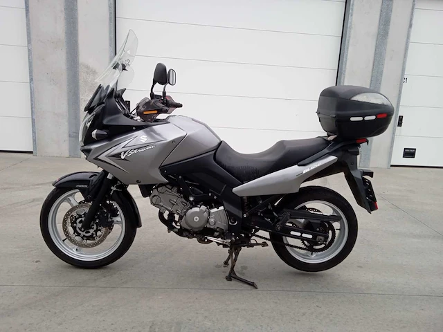 2012 suzuki dl650 motorfiets - afbeelding 1 van  9