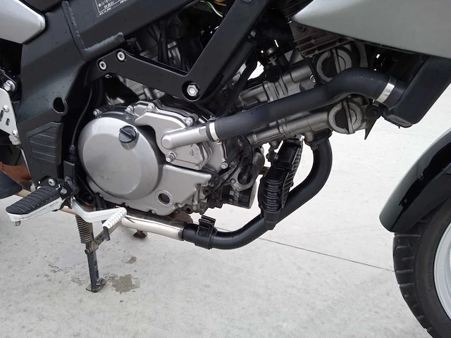2012 suzuki dl650 motorfiets - afbeelding 6 van  9