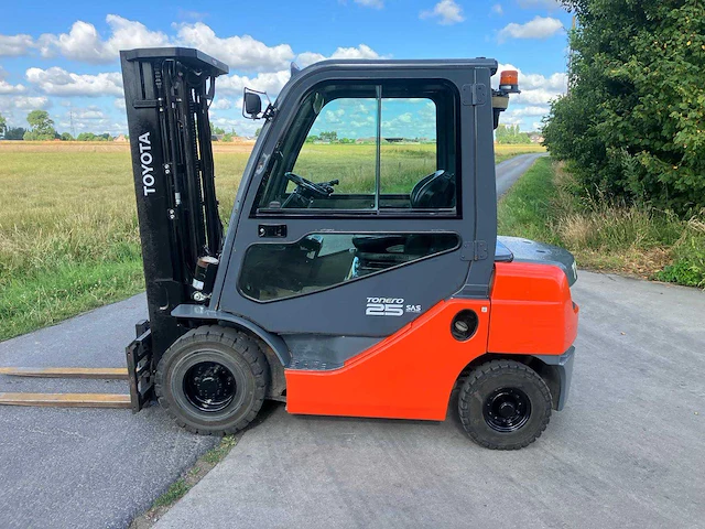 2012 toyota 8fdf25 vorkheftruck - afbeelding 2 van  45