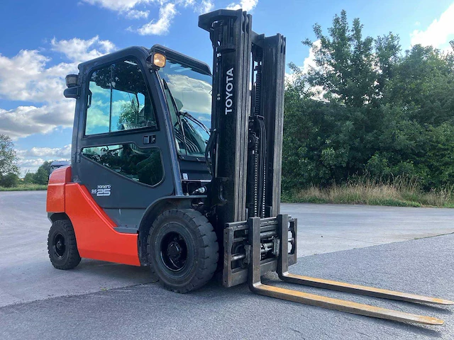 2012 toyota 8fdf25 vorkheftruck - afbeelding 34 van  45