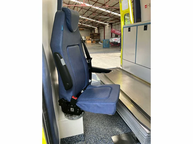 2012 volkswagen crafter ziekenwagen - afbeelding 22 van  66