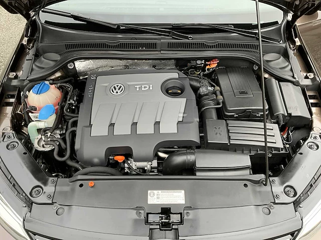 2012 volkswagen jetta - afbeelding 24 van  37