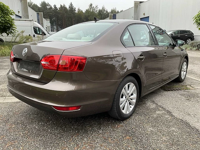 2012 volkswagen jetta - afbeelding 33 van  37