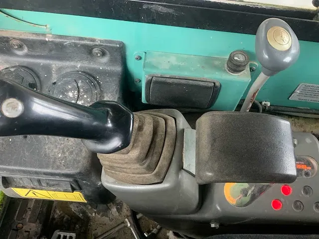 2012 yanmar vio25-4 rupsgraafmachine - afbeelding 12 van  16