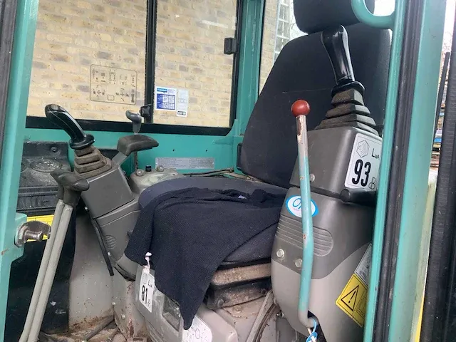 2012 yanmar vio25-4 rupsgraafmachine - afbeelding 13 van  16