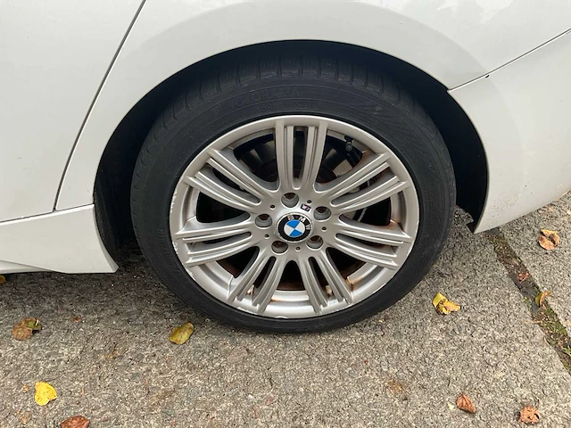 2013 - bmw 116d - personenauto - afbeelding 3 van  33