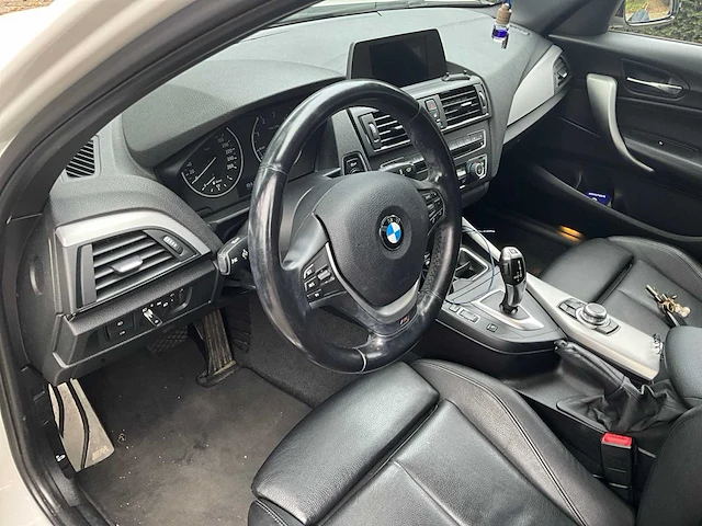 2013 - bmw 116d - personenauto - afbeelding 15 van  33