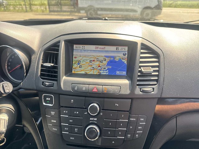 2013 - opel insignia sports tourer sw - personenauto - afbeelding 13 van  32