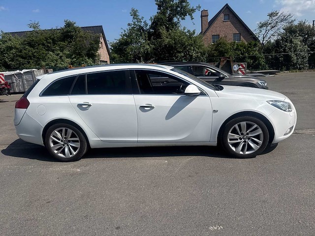 2013 - opel insignia sports tourer sw - personenauto - afbeelding 23 van  32
