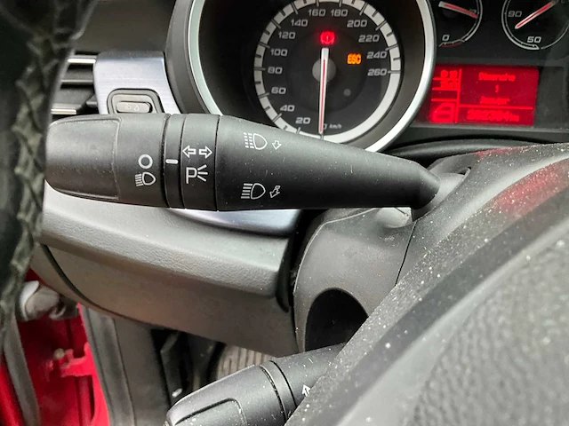 2013 alfa romeo giulietta personenauto - afbeelding 9 van  31
