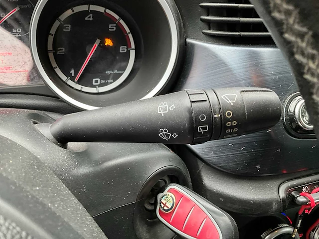 2013 alfa romeo giulietta personenauto - afbeelding 10 van  31