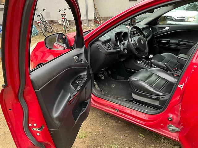 2013 alfa romeo giulietta personenauto - afbeelding 31 van  31