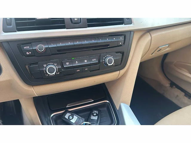 2013 bmw 318d personenauto - afbeelding 6 van  41