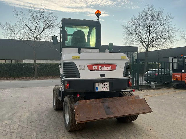 2013 bobcat e55w ea banden graafmachine - afbeelding 4 van  32