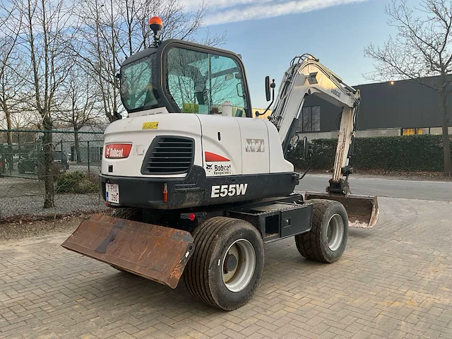 2013 bobcat e55w ea banden graafmachine - afbeelding 5 van  32