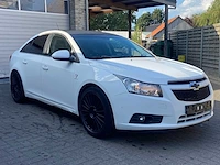 2013 chevrolet cruze sedan - afbeelding 20 van  26