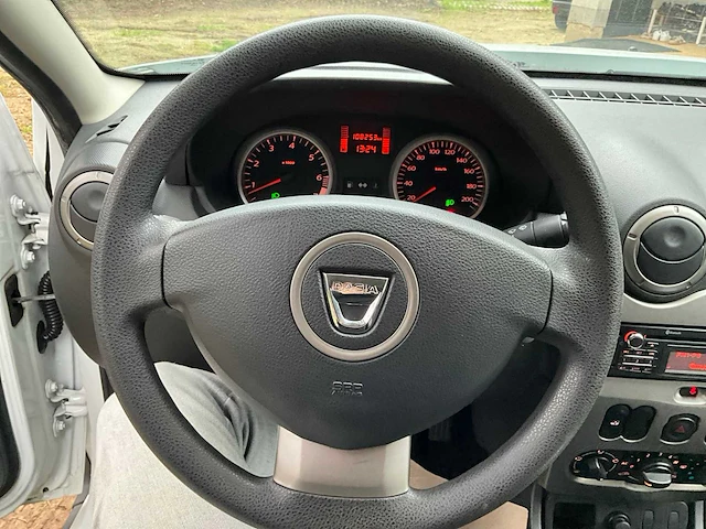 2013 dacia duster personenauto - afbeelding 6 van  28