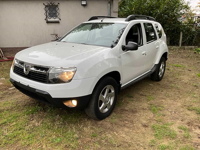 2013 dacia duster personenauto - afbeelding 1 van  28