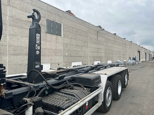 2013 daf cf 85.360 vrachtwagen met containersysteem - afbeelding 30 van  62
