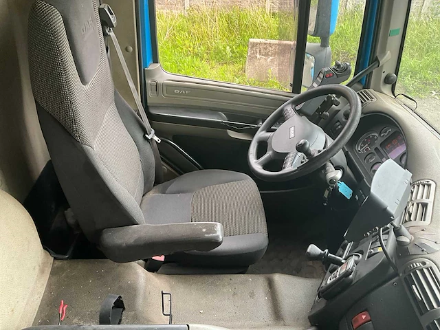 2013 daf cf 85.360 vrachtwagen met containersysteem - afbeelding 41 van  62
