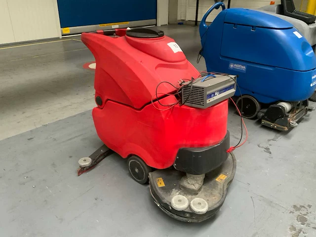 2013 dibo ct 70 bt 70 schrob- zuigmachine - afbeelding 2 van  11