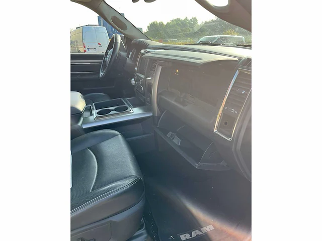 2013 dodge ram 1500 hemi v8 - afbeelding 13 van  38