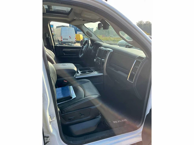 2013 dodge ram 1500 hemi v8 - afbeelding 14 van  38