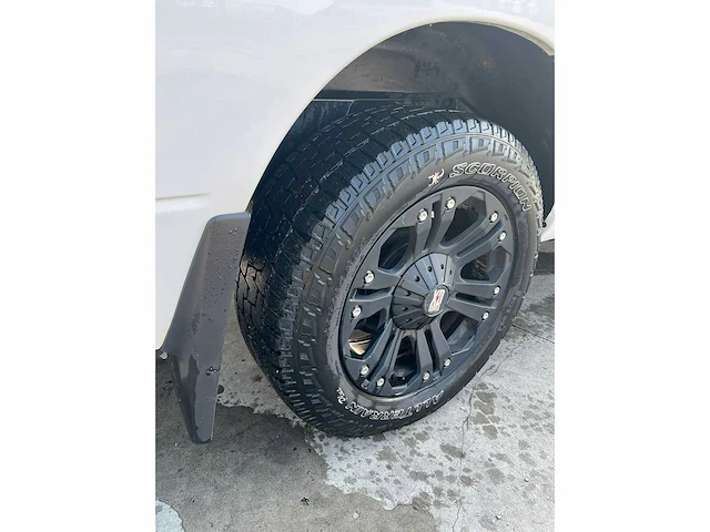 2013 dodge ram 1500 hemi v8 - afbeelding 21 van  38