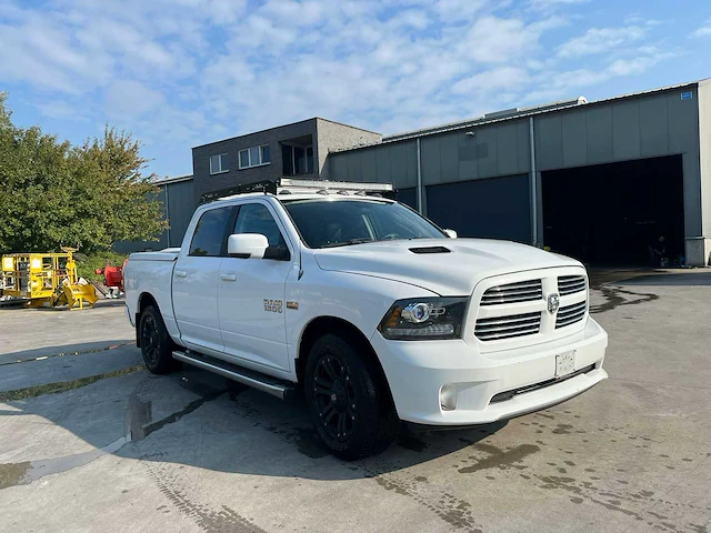 2013 dodge ram 1500 hemi v8 - afbeelding 12 van  38